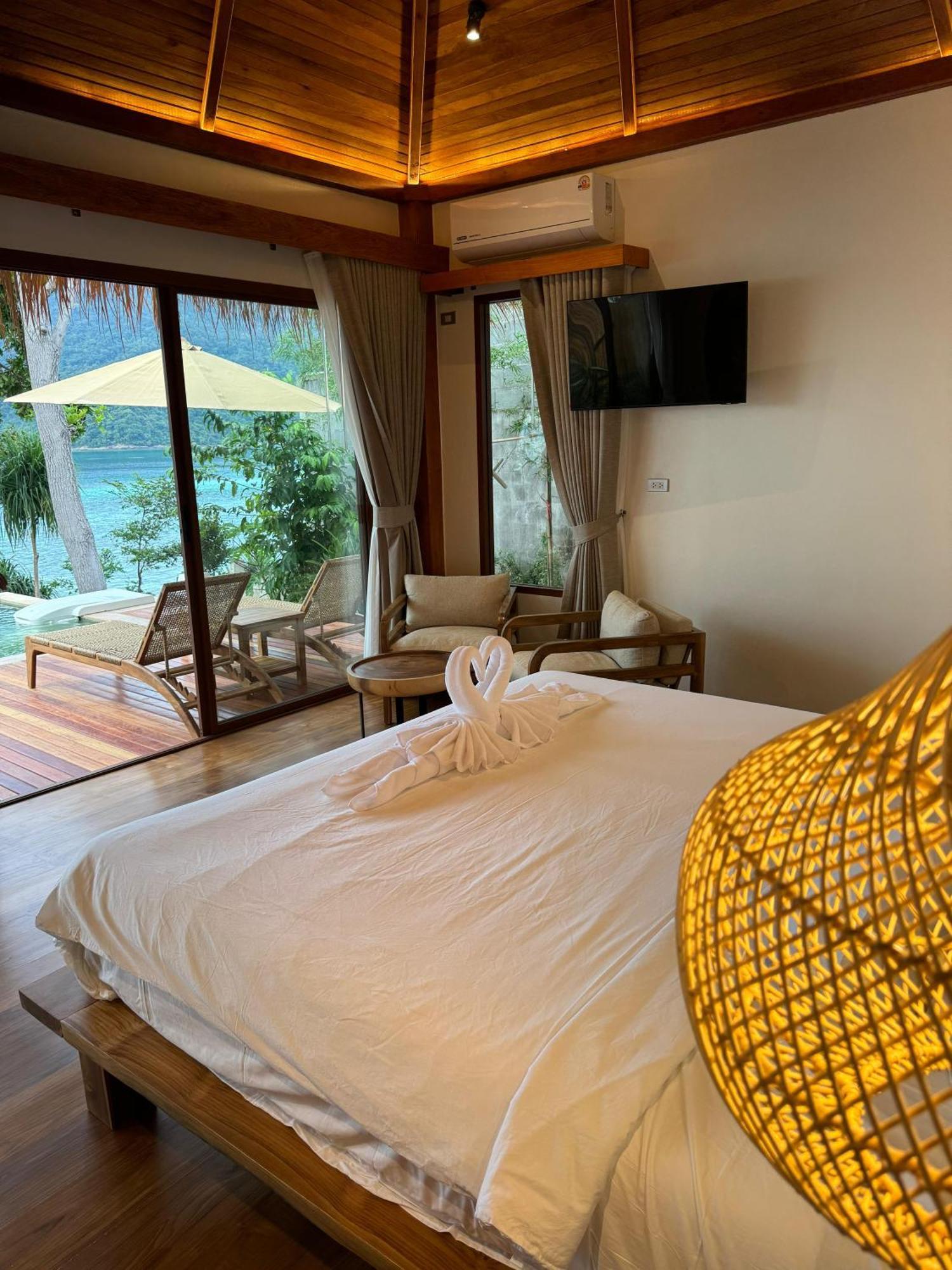 Ten Moons Sunset Villas Koh Lipe Exterior foto